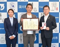 コスモヘルス(株)との写真