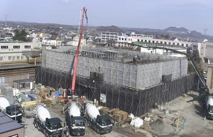 2階躯体、3階床コンクリート工事（定点カメラ）