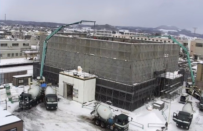 3階躯体、屋根スラブコンクリート工事（定点カメラ）