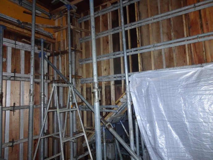 多目的ホール上部のハンチ梁（1）