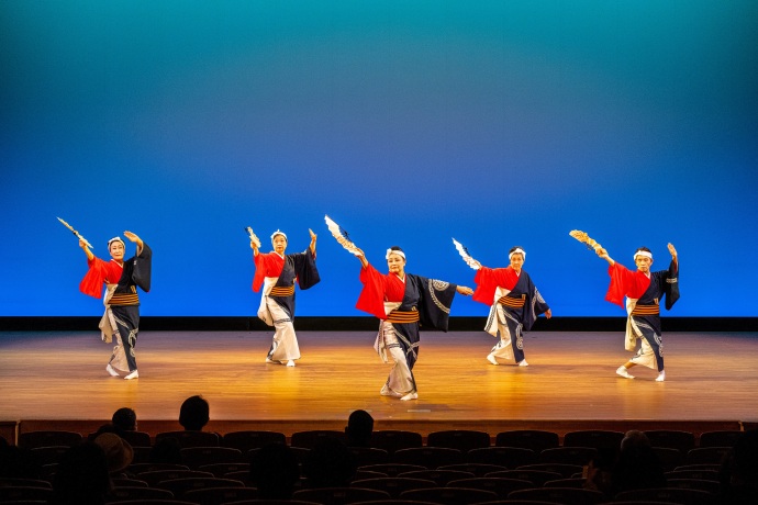 舞台発表の写真