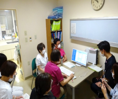 カンファレンス中