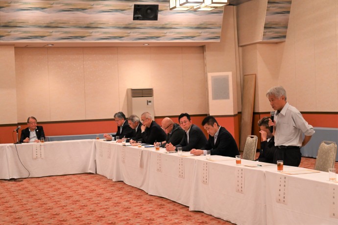 懇談会会写真3