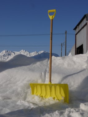 写真雪かき用品