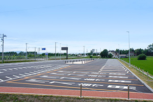 大型駐車場の写真