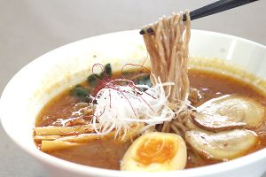 黒米辛みそラーメンの写真