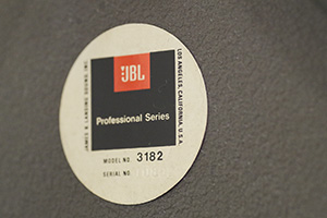 JBLのマークの写真